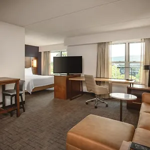 Hotel By Marriott Airport